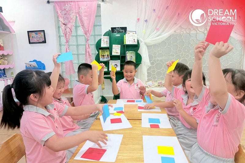 Các Phương Pháp Can Thiệp Nhóm Cho Trẻ Tự Kỷ