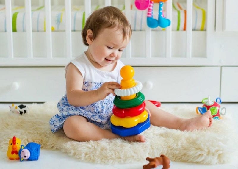 Tại Sao Trẻ Thích Chơi Một Mình? Những Lý Do Hoàn Toàn Bình Thường