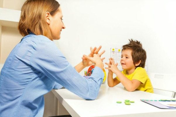 Trò Chơi Kích Thích Ngôn Ngữ & Giao Tiếp